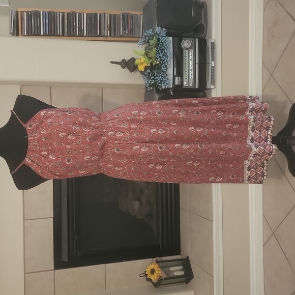 Dress - Picture 6 of 6